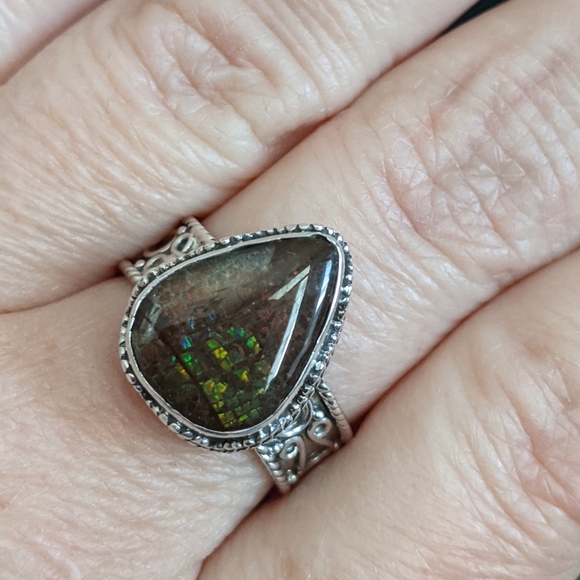 Ammolite .925 Silver, size 9 - Picture 13 of 14